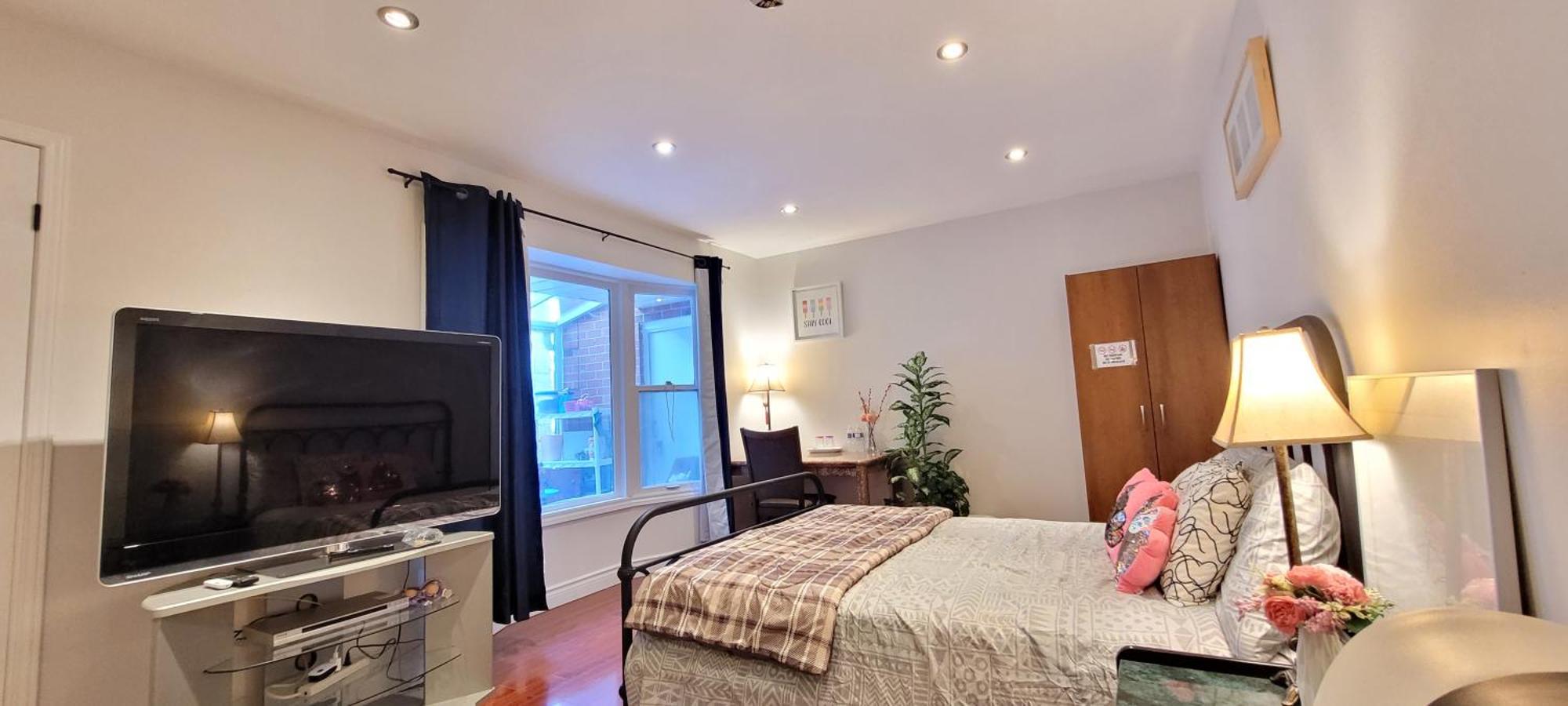 Mainfloor Spacious Room In Toronto Buitenkant foto